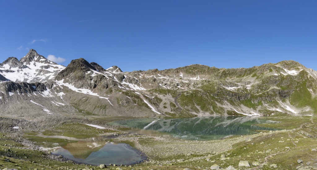 alpine panorama with the Jöriseen at its center